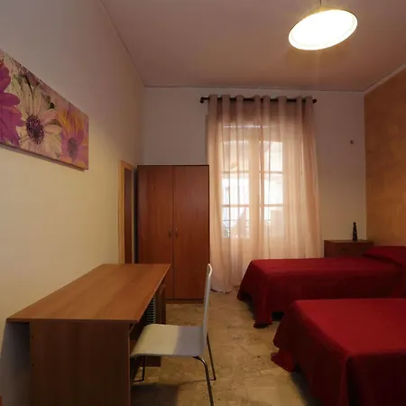 Hotel Ballaro מלון